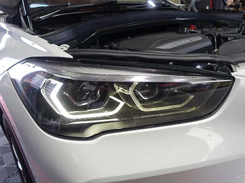 BMW X1(F48 LCI) デイライト故障