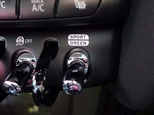 トグルスイッチ仕様のドライビングモードスイッチ