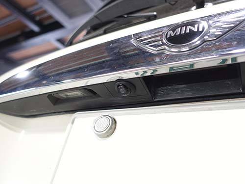MINI F56 ONE バックカメラ後付