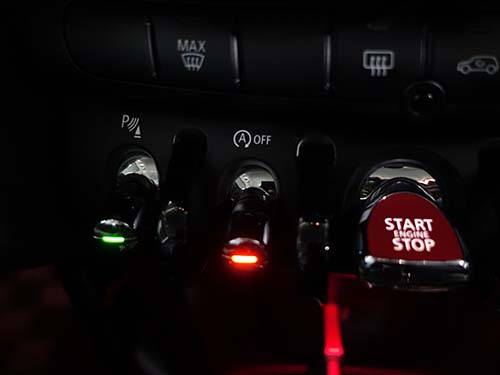 エンジン始動時にアイドリングストップのオフ設定