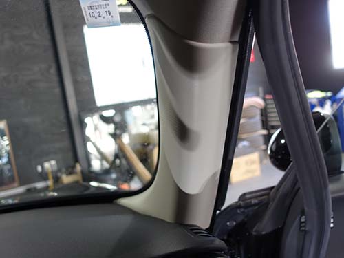 標準装着のAピラー