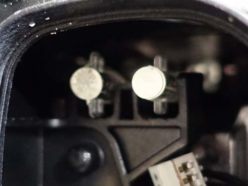 導光面を滑らかで光沢のある状態へ仕上げ