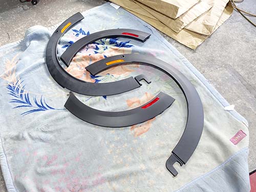 アメリカ仕様のMINIには、前後フェンダーにサイドマーカーが装備