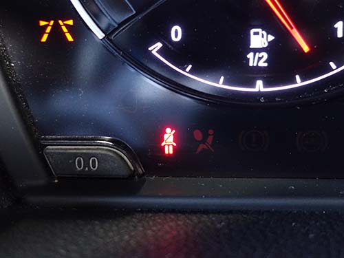 シートベルト非装着時の警告音無効化