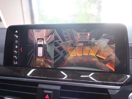 リアバンパーに装着されている4個のPDCセンサーはすべて正常に反応