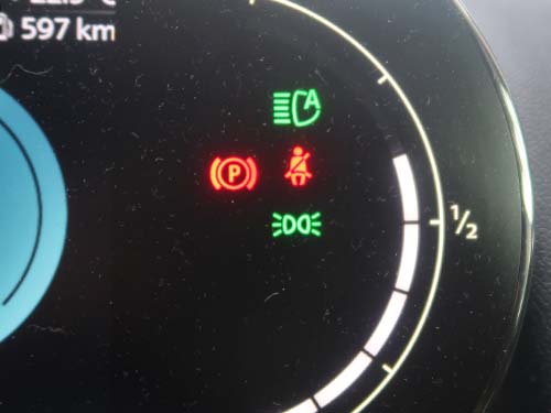 ハイビームアシスト機能