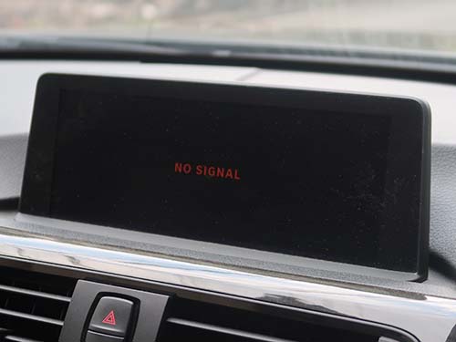 ディスプレイに NO SIGNAL 表示でゴング音は正常に鳴る状態