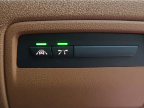 レーンデパーチャーウォーニングは正常に作動