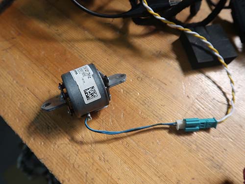 故障と思われていたバイブレーションモーターは壊れてなかった