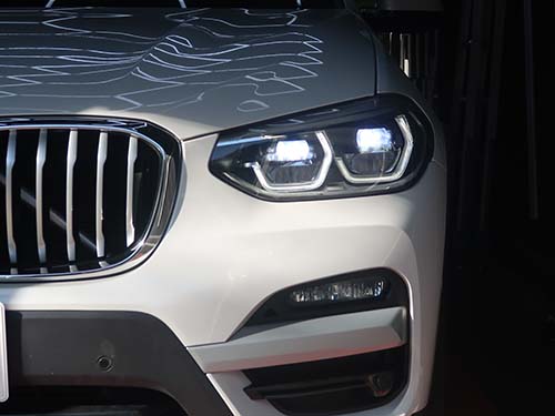 ヘッドライト修理は多数の実績