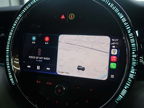 CarPlay非搭載車も純正機能としてCarPlayを追加