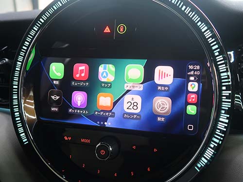 ミニ コンバーチブル F57 LCI2 CarPlay有効化