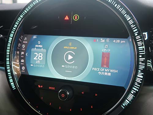 純正搭載車と同様の操作性で使用できる