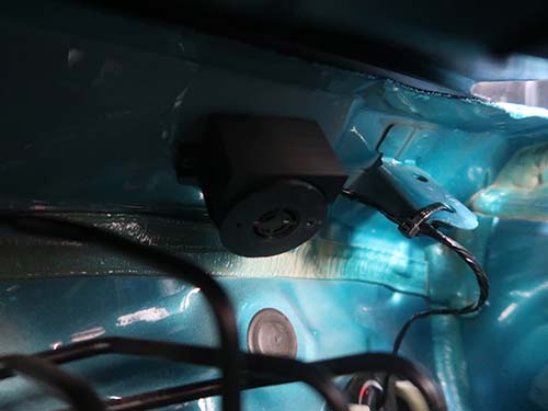 +SOUNDも同時装着(セキュリティライトプラスのオプション品)