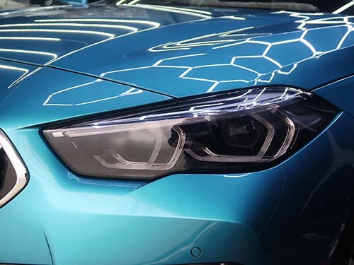 ブルーグレー系の落ち着いたカラー