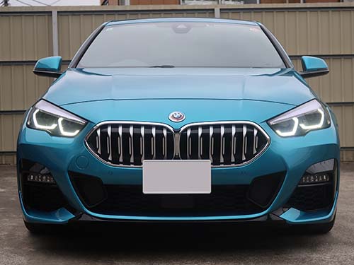 プロテクションフィルム施工のメリット|飛び石からヘッドライトを保護