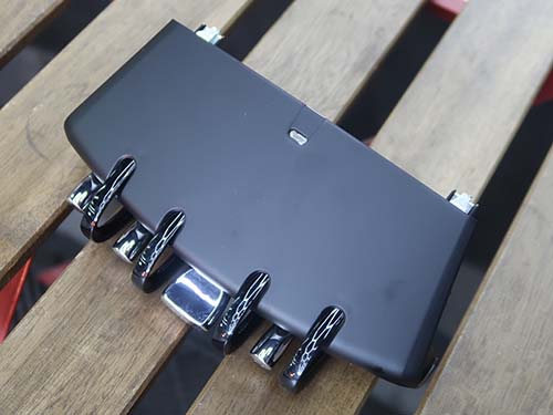 センターコンソール下部がアンビエントライト発光