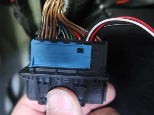 スプリットドア構造に対応した配線処理