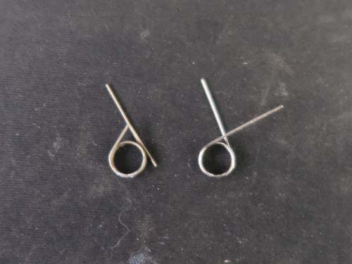 破損したバネ単体を交換するピンポイント修理