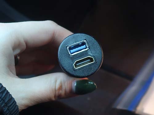 HDMI入力機能を備えている