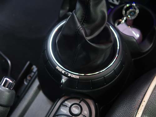 回転リング仕様のドライビングモードスイッチ