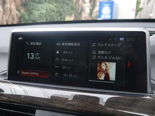 認証コード方式により純正機能としてApple CarPlayを有効化