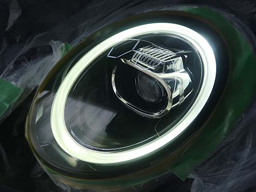 透明感のあるレンズへと復元