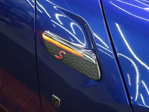 電球タイプと比較してキレのある点滅に変化