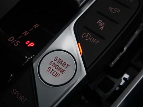 エンジン停止時にアイドリングストップ状態の前回記憶