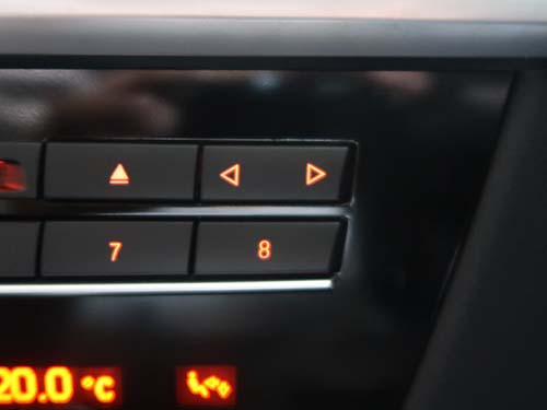 カープレイは純正スイッチ操作