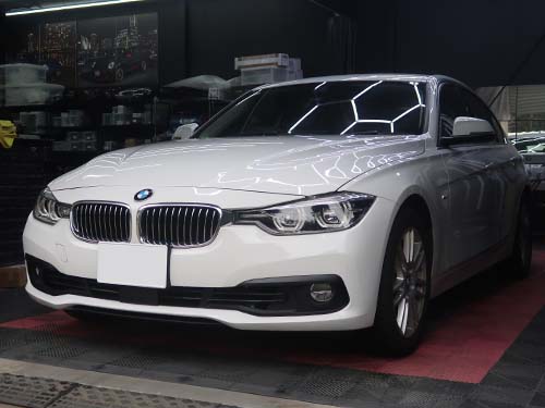 BMW 3シリーズセダン(F30) LCI 320d