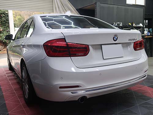 BMW 3シリーズセダン(F30) LCI 320d