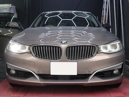 助手席側ヘッドライトが不点灯となり点検