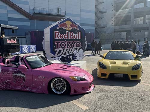 S2000やRX-7など映画仕様のカスタムカーも展示