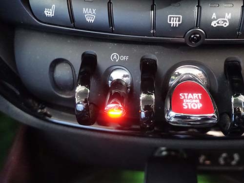 エンジン停止時にアイドリングストップ状態の前回記憶