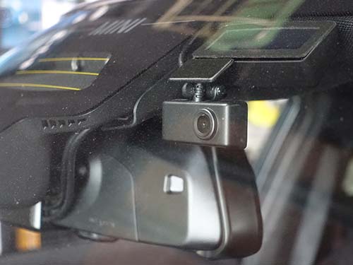 映像記録に加え詳細な走行データも同時に記録