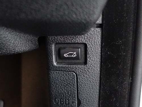 トランクリッドワンタッチクローズ有効化