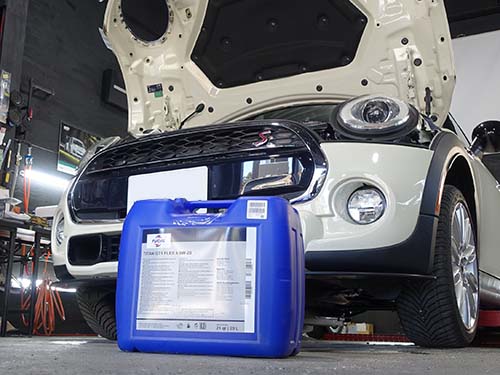 エンジンオイルはTITAN GT1 FLEX5 0-20へ交換