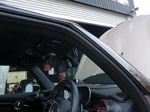 純正シーリングルーフフレーム（右）交換