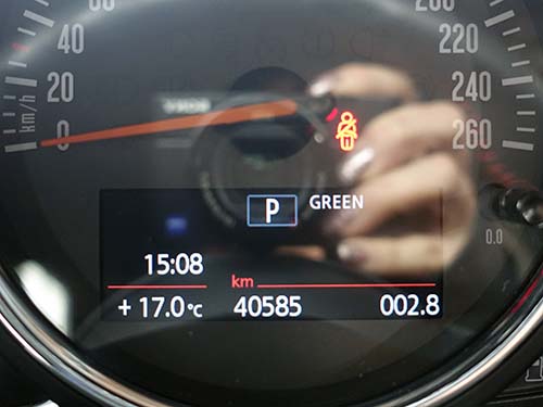 エンジン停止時に走行モード状態の前回記憶