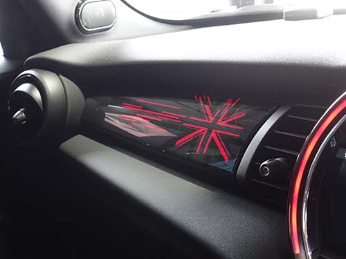 アンビエントライトが演出するインテリアサーフェス