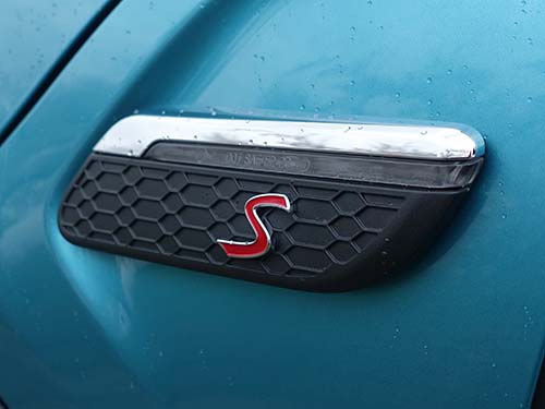 LCI2のサイドウインカーへアップグレード