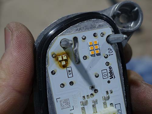 LEDモジュールを純正新品に交換