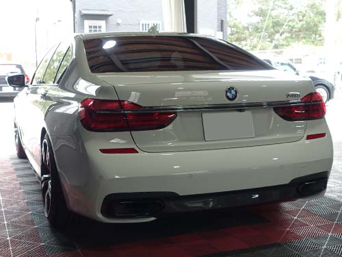 BMW 7シリーズ（G11）740i