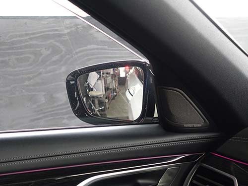 後退時の助手席ミラー下降角度変更（浅め設定）