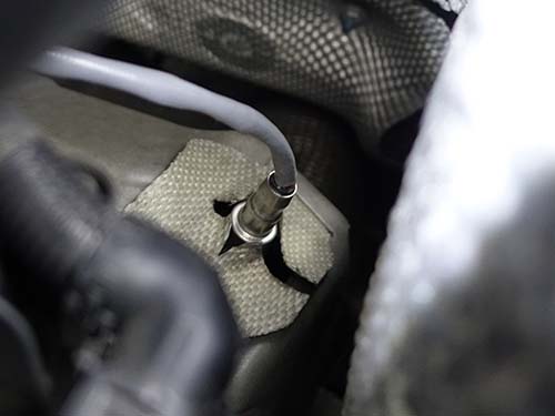 純正部品を使用してセンサーを新品に交換