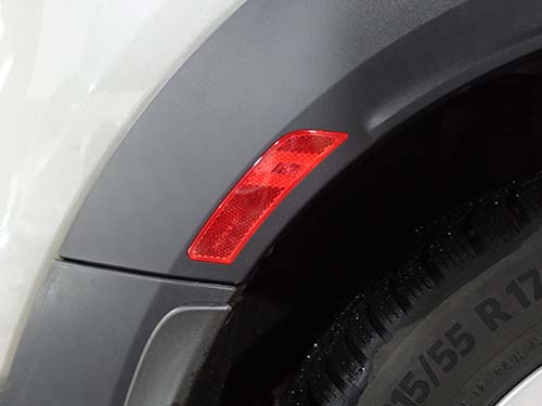 USサイドマーカーとは、北米仕様の車両に標準装備されている