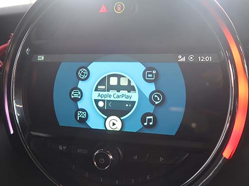 認証コード方式による純正CarPlay有効化