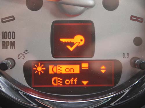 ポジションライトのデイライト発光有効化