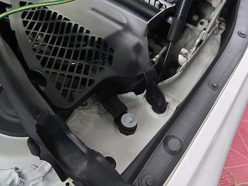 F30 ドライアイス洗浄（エンジンルーム）